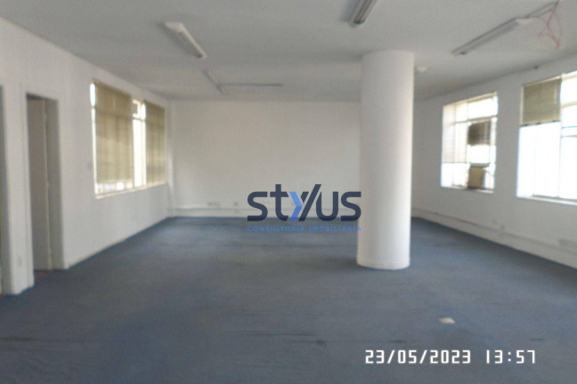 Imagem Sala Comercial à Venda ou Locação, 114 m² em República - São Paulo Imagem Sala Comercial à Venda ou Locação, 114 m² em República - São Paulo