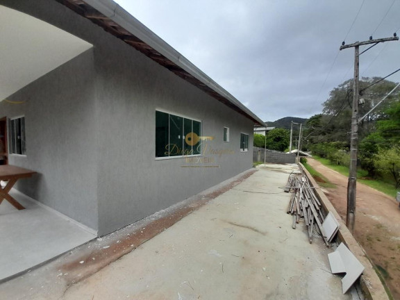 Imagem Casa com 3 Quartos à Venda, 320 m² em Albuquerque - Teresópolis Imagem Casa com 3 Quartos à Venda, 320 m² em Albuquerque - Teresópolis