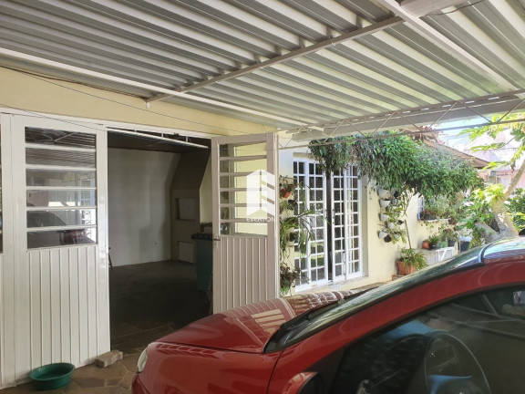 Imagem Casa com 3 Quartos à Venda,  em Camobi - Santa Maria