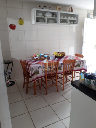Imagem Casa com 4 Quartos à Venda, 220 m² em Stella Maris - Salvador