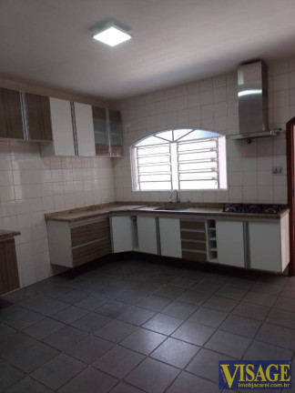 Imagem Casa com 3 Quartos à Venda, 325 m² em Jd. St. Maria - Jacareí Imagem Casa com 3 Quartos à Venda, 325 m² em Jd. St. Maria - Jacareí