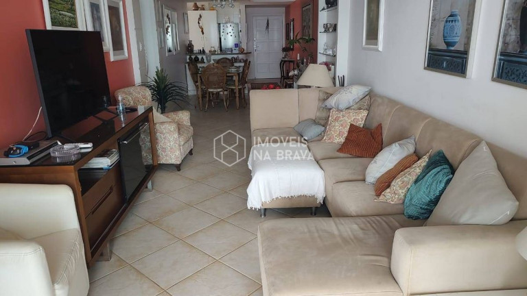 Imagem Apartamento com 3 Quartos para Alugar, 140 m² em Centro - Balneário Camboriú Imagem Apartamento com 3 Quartos para Alugar, 140 m² em Centro - Balneário Camboriú