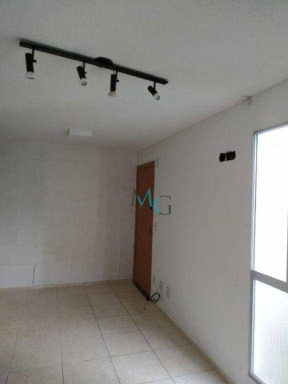 Imagem Apartamento com 2 Quartos para Alugar, 44 m² em Cosmos - Rio De Janeiro Imagem Apartamento com 2 Quartos para Alugar, 44 m² em Cosmos - Rio De Janeiro