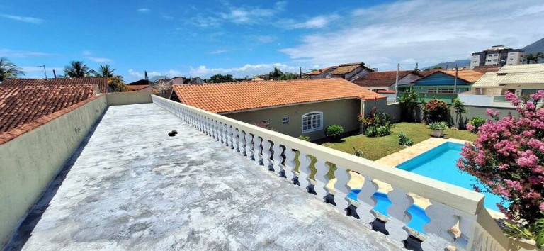 Imagem Casa com 4 Quartos à Venda, 528 m² em São João Batista - Peruíbe Imagem Casa com 4 Quartos à Venda, 528 m² em São João Batista - Peruíbe