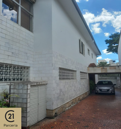 Imagem Sobrado com 4 Quartos à Venda, 300 m² em Jardim Luzitânia - São Paulo Imagem Sobrado com 4 Quartos à Venda, 300 m² em Jardim Luzitânia - São Paulo
