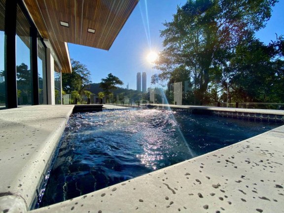 Imagem Sobrado com 4 Quartos à Venda, 432 m² em Barra - Balneário Camboriú Imagem Sobrado com 4 Quartos à Venda, 432 m² em Barra - Balneário Camboriú