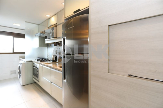 Imagem Apartamento com 3 Quartos à Venda, 84 m² em Passo Da Areia - Porto Alegre