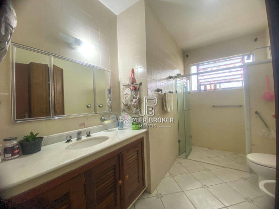 Imagem Casa com 3 Quartos à Venda, 188 m² em Alto - Teresópolis