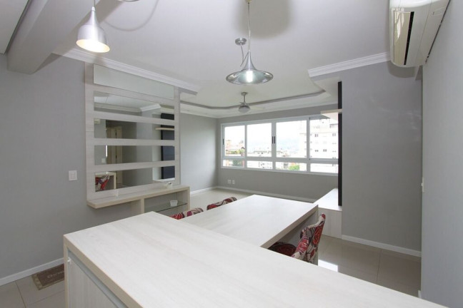 Imagem Apartamento com 2 Quartos à Venda, 68 m² em Petrópolis - Porto Alegre