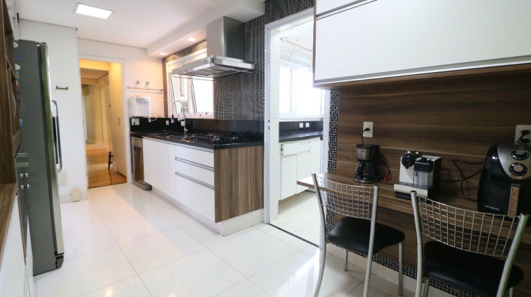 Imagem Apartamento com 3 Quartos à Venda, 240 m² em Cidade Monções - São Paulo Imagem Apartamento com 3 Quartos à Venda, 240 m² em Cidade Monções - São Paulo