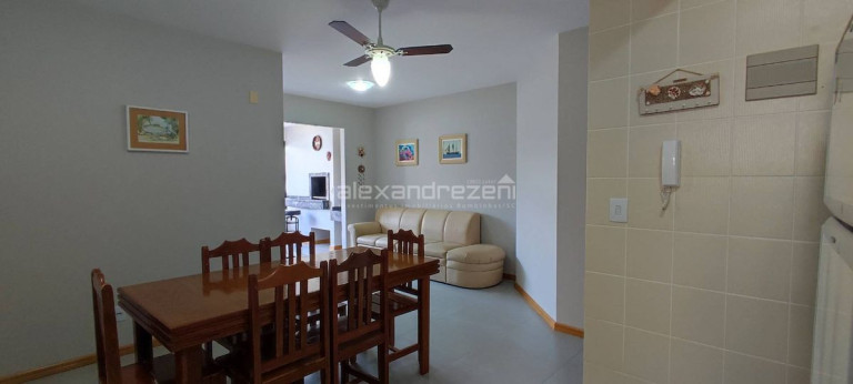 Imagem Apartamento com 3 Quartos para Temporada, 95 m² em Bombas - Bombinhas