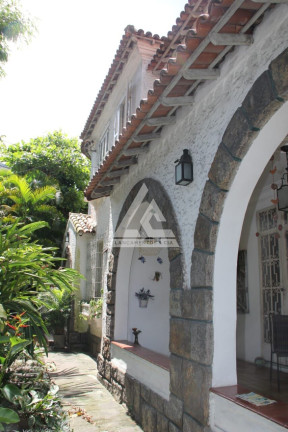 Imagem Casa com 6 Quartos à Venda, 450 m² em Vila Isabel - Rio De Janeiro Imagem Casa com 6 Quartos à Venda, 450 m² em Vila Isabel - Rio De Janeiro