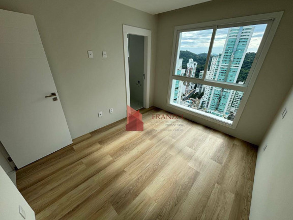 Imagem Cobertura com 4 Quartos à Venda, 151 m² em Centro - Balneário Camboriú