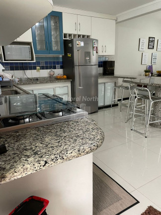 Imagem Sobrado com 4 Quartos à Venda, 286 m² em São Judas - Itajaí Imagem Sobrado com 4 Quartos à Venda, 286 m² em São Judas - Itajaí