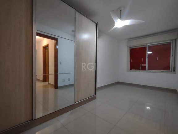 Imagem Apartamento com 2 Quartos à Venda, 61 m² em Medianeira - Porto Alegre