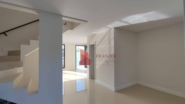 Imagem Sobrado com 3 Quartos à Venda, 138 m² em Fazenda - Itajaí Imagem Sobrado com 3 Quartos à Venda, 138 m² em Fazenda - Itajaí