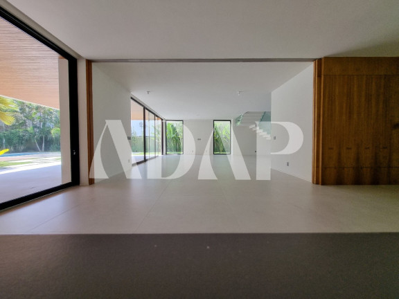 Imagem Casa com 5 Quartos à Venda, 1.350 m² em Barra Da Tijuca - Rio De Janeiro Imagem Casa com 5 Quartos à Venda, 1.350 m² em Barra Da Tijuca - Rio De Janeiro