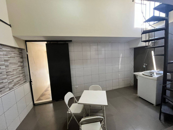 Imagem Casa com 2 Quartos para Alugar, 387 m² em Vila Yolanda - Osasco