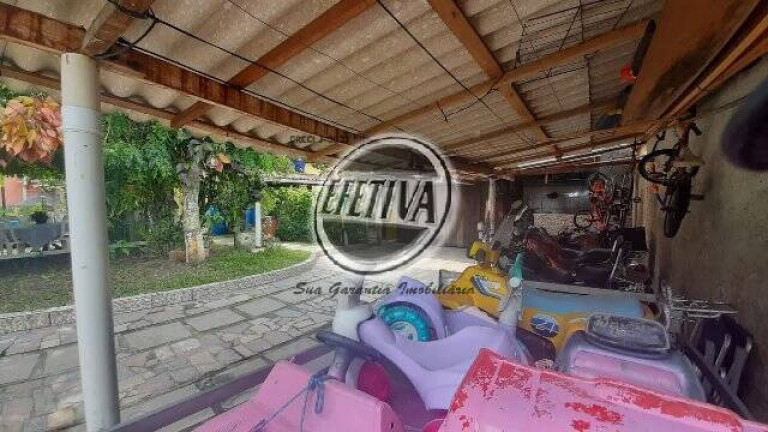 Imagem Casa com 5 Quartos à Venda, 200 m² em Balneário Caravela I - Matinhos