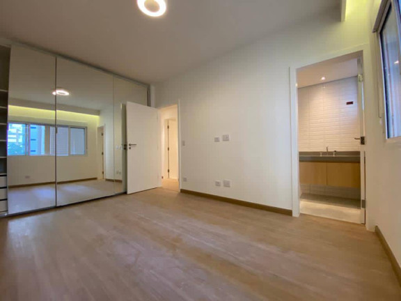 Imagem Apartamento com 3 Quartos à Venda, 127 m² em Gonzaga - Santos Imagem Apartamento com 3 Quartos à Venda, 127 m² em Gonzaga - Santos