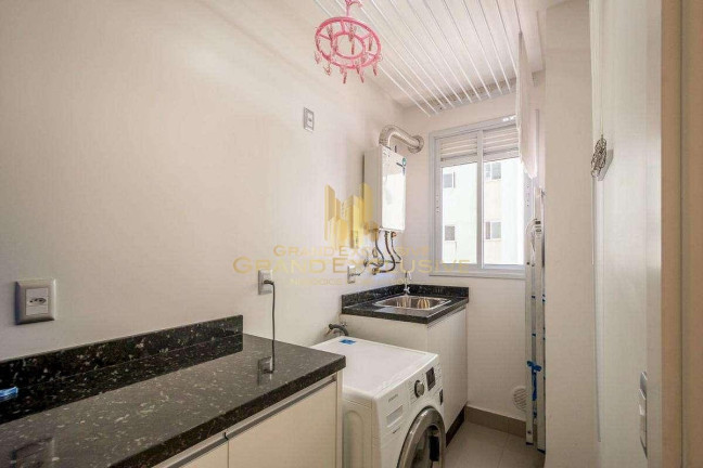 Imagem Apartamento com 3 Quartos à Venda, 125 m² em Centro - Balneário Camboriú Imagem Apartamento com 3 Quartos à Venda, 125 m² em Centro - Balneário Camboriú