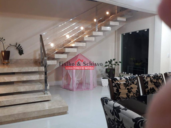 Imagem Casa com 5 Quartos à Venda, em Viçosa Imagem Casa com 5 Quartos à Venda, em Viçosa
