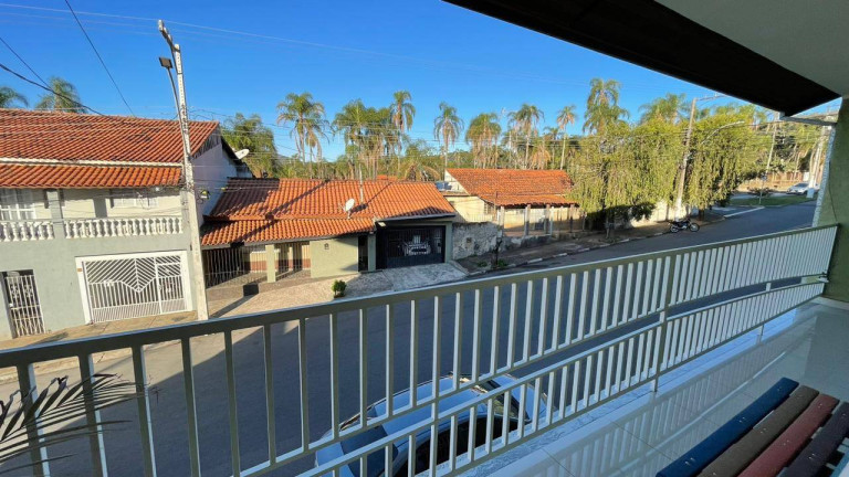 Imagem Casa com 3 Quartos à Venda, 180 m² em Jardim Recreio - Bragança Paulista Imagem Casa com 3 Quartos à Venda, 180 m² em Jardim Recreio - Bragança Paulista