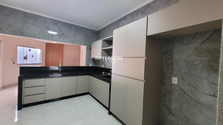 Imagem Casa com 3 Quartos à Venda, 