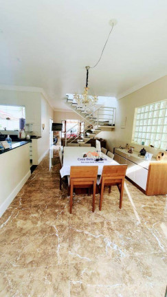 Imagem Sobrado com 4 Quartos à Venda, 150 m² em Solemar - Praia Grande Imagem Sobrado com 4 Quartos à Venda, 150 m² em Solemar - Praia Grande