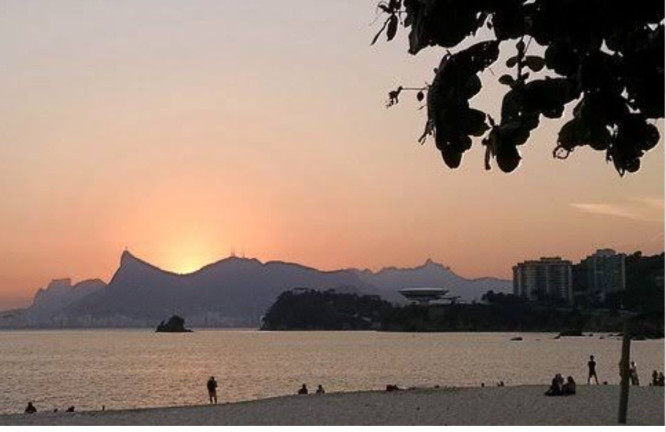 Imagem Apartamento com 2 Quartos à Venda, 120 m² em Icaraí - Niterói
