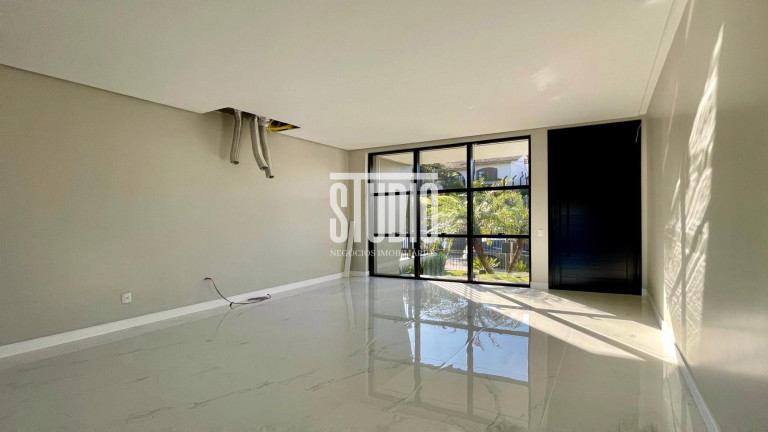 Imagem Casa com 3 Quartos à Venda, 312 m² em Centro - Carlos Barbosa Imagem Casa com 3 Quartos à Venda, 312 m² em Centro - Carlos Barbosa