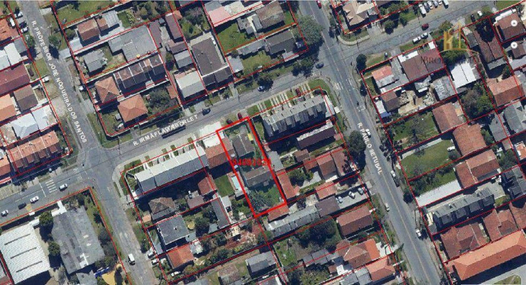 Imagem Terreno à Venda, 675 m² em Hauer - Curitiba Imagem Terreno à Venda, 675 m² em Hauer - Curitiba