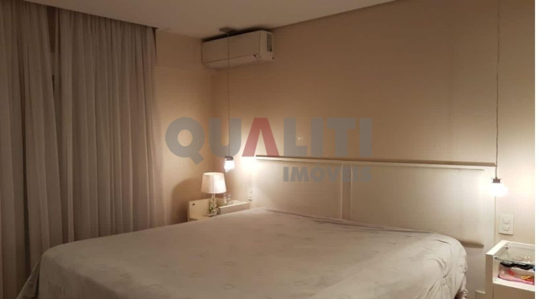 Imagem Apartamento com 4 Quartos à Venda, 204 m² em Moema - São Paulo