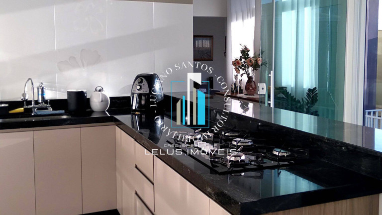 Imagem Sobrado com 3 Quartos à Venda, 250 m² em Recanto Das Primaveras Ii - Boituva