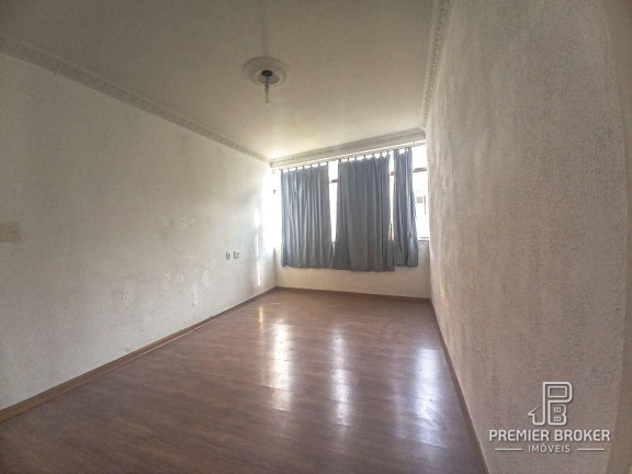 Imagem Apartamento com 1 Quarto à Venda, 50 m² em Várzea - Teresópolis