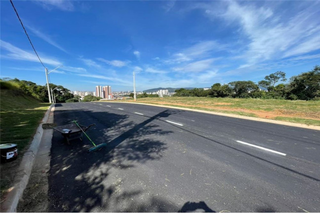 Imagem Terreno à Venda, em Vila Aparecida - Jundiaí Imagem Terreno à Venda, em Vila Aparecida - Jundiaí
