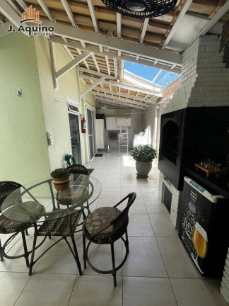 Imagem Casa de Condomínio com 3 Quartos à Venda, em Sapiranga-coité - Fortaleza Imagem Casa de Condomínio com 3 Quartos à Venda, em Sapiranga-coité - Fortaleza