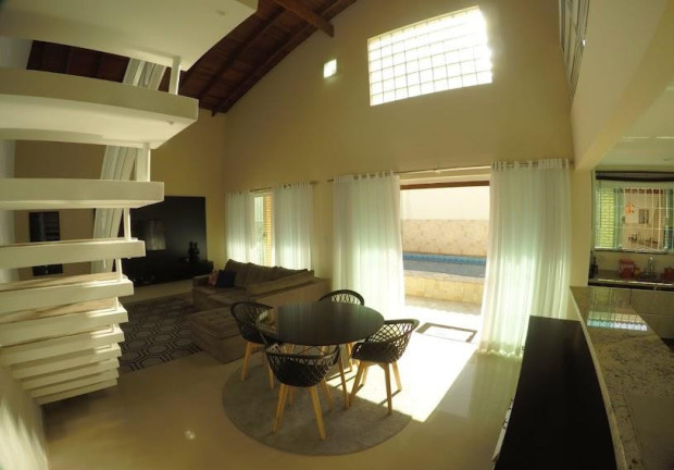 Imagem Casa com 4 Quartos à Venda, 223 m² em Flórida - Praia Grande Imagem Casa com 4 Quartos à Venda, 223 m² em Flórida - Praia Grande