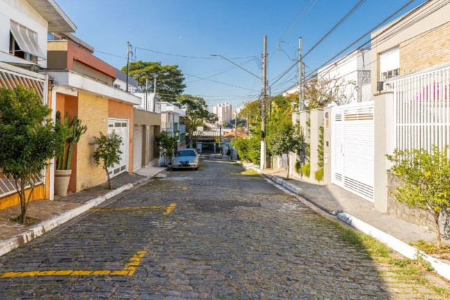 Casa com 3 Quartos à Venda,  em Indianópolis - São Paulo