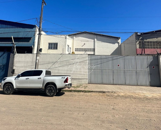 Imóvel Comercial para Alugar, 800 m² em Alterosas - Serra