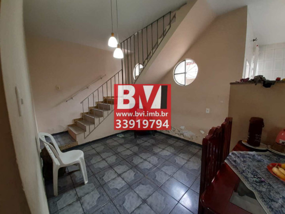 Imagem Casa com 4 Quartos à Venda, 120 m² em Ramos - Rio De Janeiro Imagem Casa com 4 Quartos à Venda, 120 m² em Ramos - Rio De Janeiro