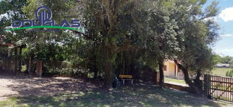Imagem Casa com 2 Quartos à Venda, 700 m² em Viamão Imagem Casa com 2 Quartos à Venda, 700 m² em Viamão