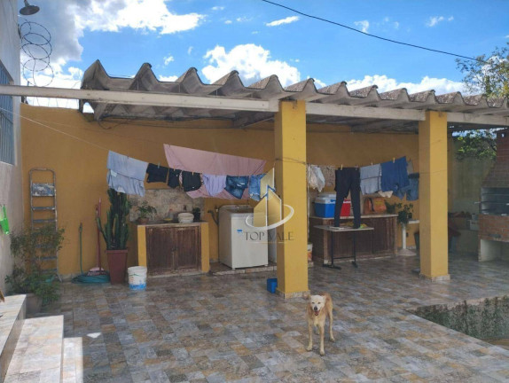 Imagem Casa com 3 Quartos à Venda, 250 m² em Centro - Caçapava