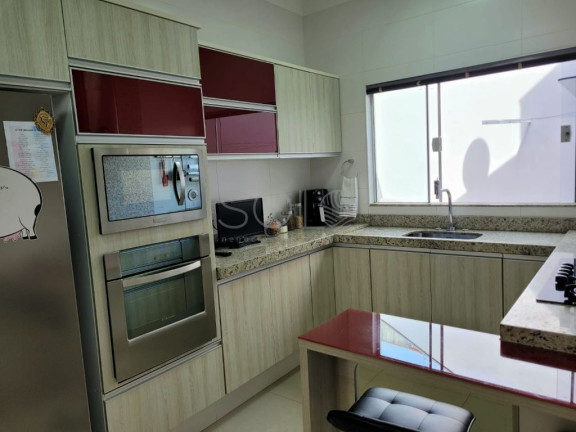 Imagem Casa com 3 Quartos para Alugar, 298 m² em Jardim Europa (vila Xavier) - Araraquara Imagem Casa com 3 Quartos para Alugar, 298 m² em Jardim Europa (vila Xavier) - Araraquara