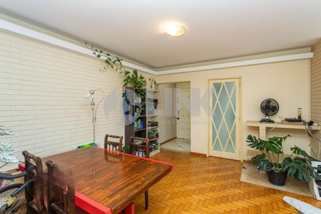 Imagem Apartamento com 3 Quartos à Venda, 108 m² em Três Figueiras - Porto Alegre