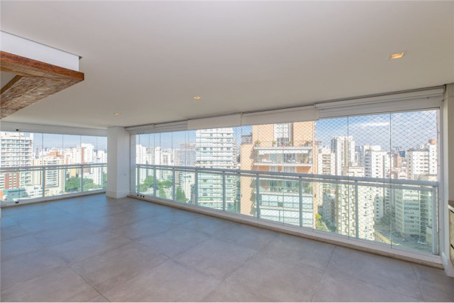 Imagem Imóvel com 3 Quartos à Venda, em Vila Nova Conceição - São Paulo Imagem Imóvel com 3 Quartos à Venda, em Vila Nova Conceição - São Paulo