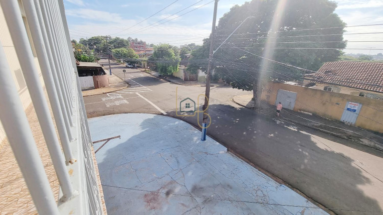 Imagem Sobrado com 3 Quartos à Venda, 243 m² em Jardim Palmares - Londrina