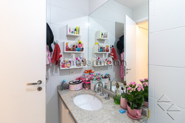 Imagem Apartamento com 4 Quartos à Venda, 253 m² em Vila Romana - São Paulo