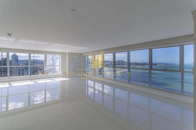 Imagem Apartamento com 3 Quartos à Venda, 291 m² em Centro - Balneário Camboriú Imagem Apartamento com 3 Quartos à Venda, 291 m² em Centro - Balneário Camboriú