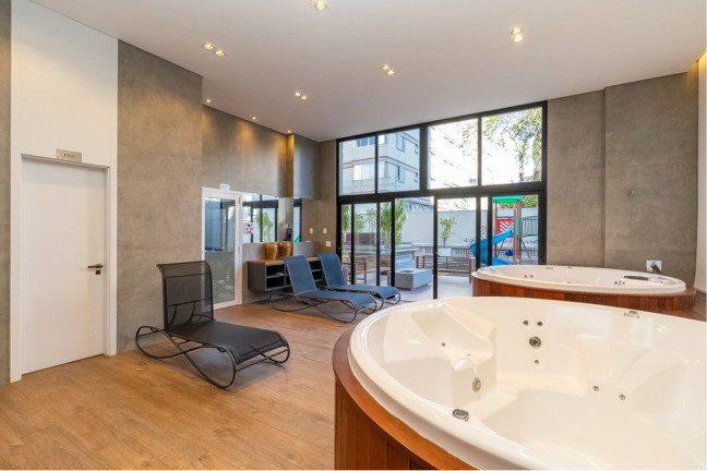 Imagem Imóvel com 3 Quartos à Venda, 141 m² em Bigorrilho - Curitiba Imagem Imóvel com 3 Quartos à Venda, 141 m² em Bigorrilho - Curitiba